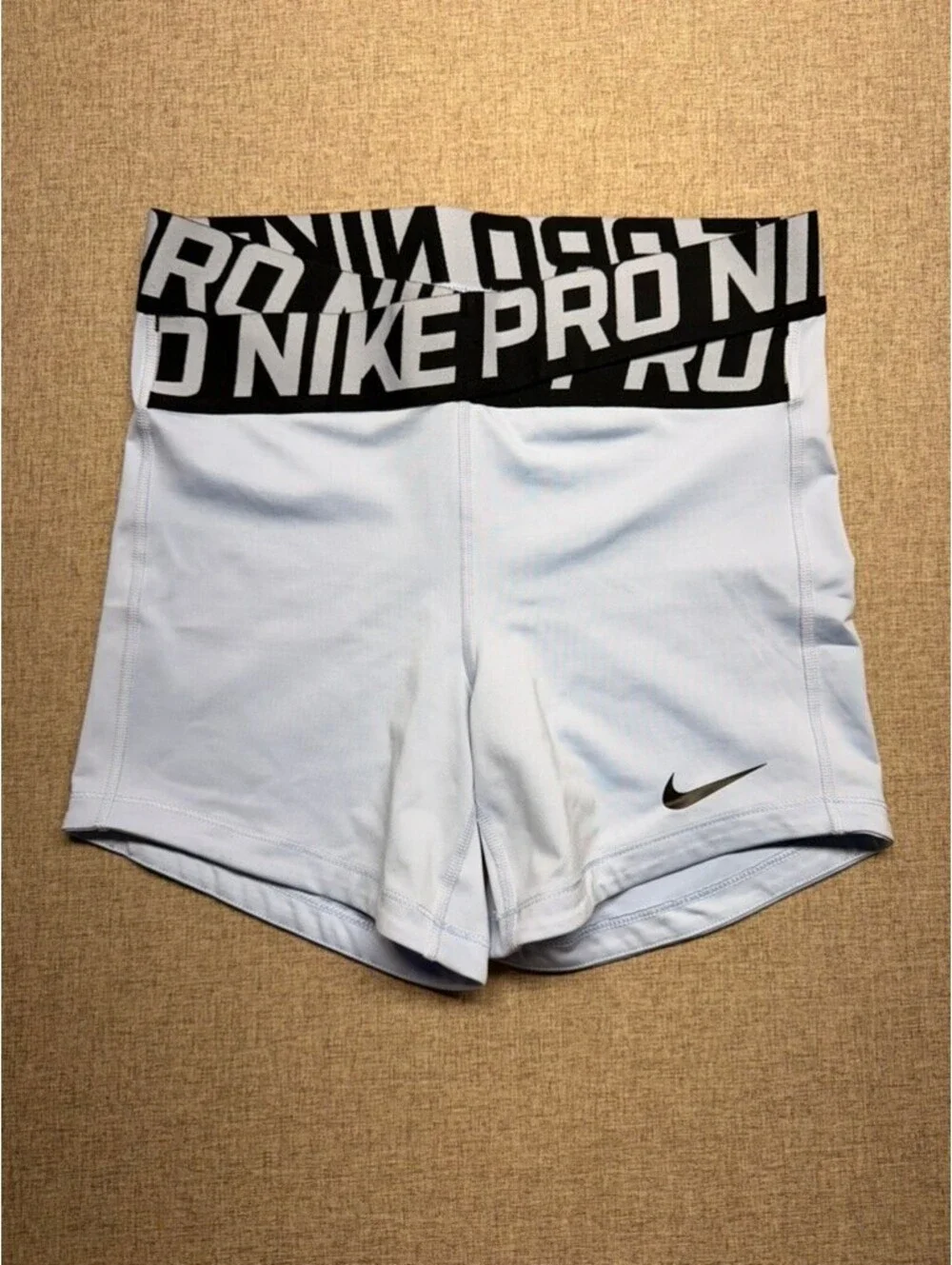 Nike Pro Dri-FIT Women's Medium Compression Shorts Light Blue Athletic Training